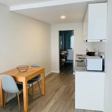 Casa Dos Reis 펜션 칼례타